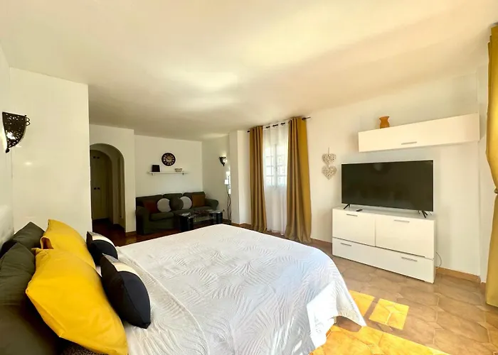 Torviscas Apartman *